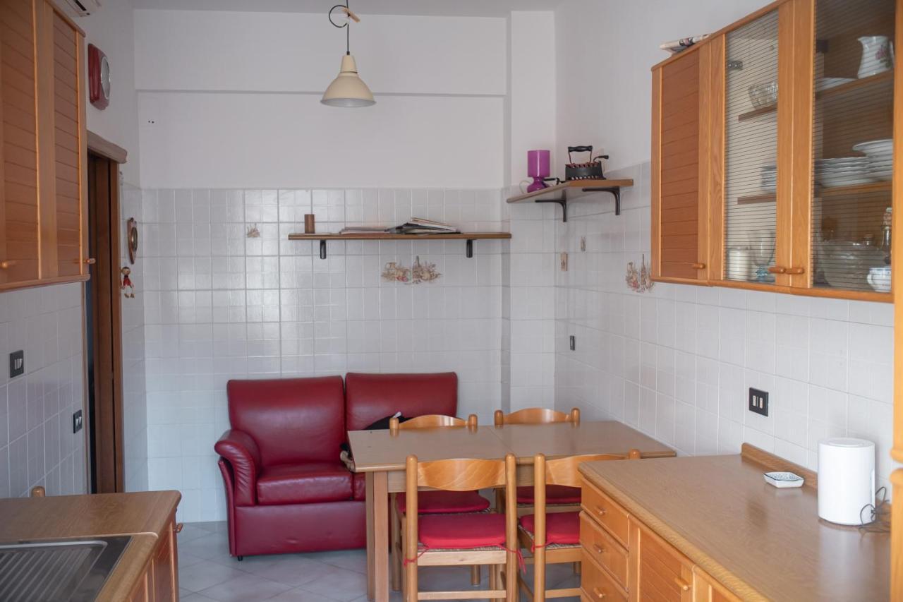 Peaceful Family Apartment, Near Metro Рим Екстериор снимка